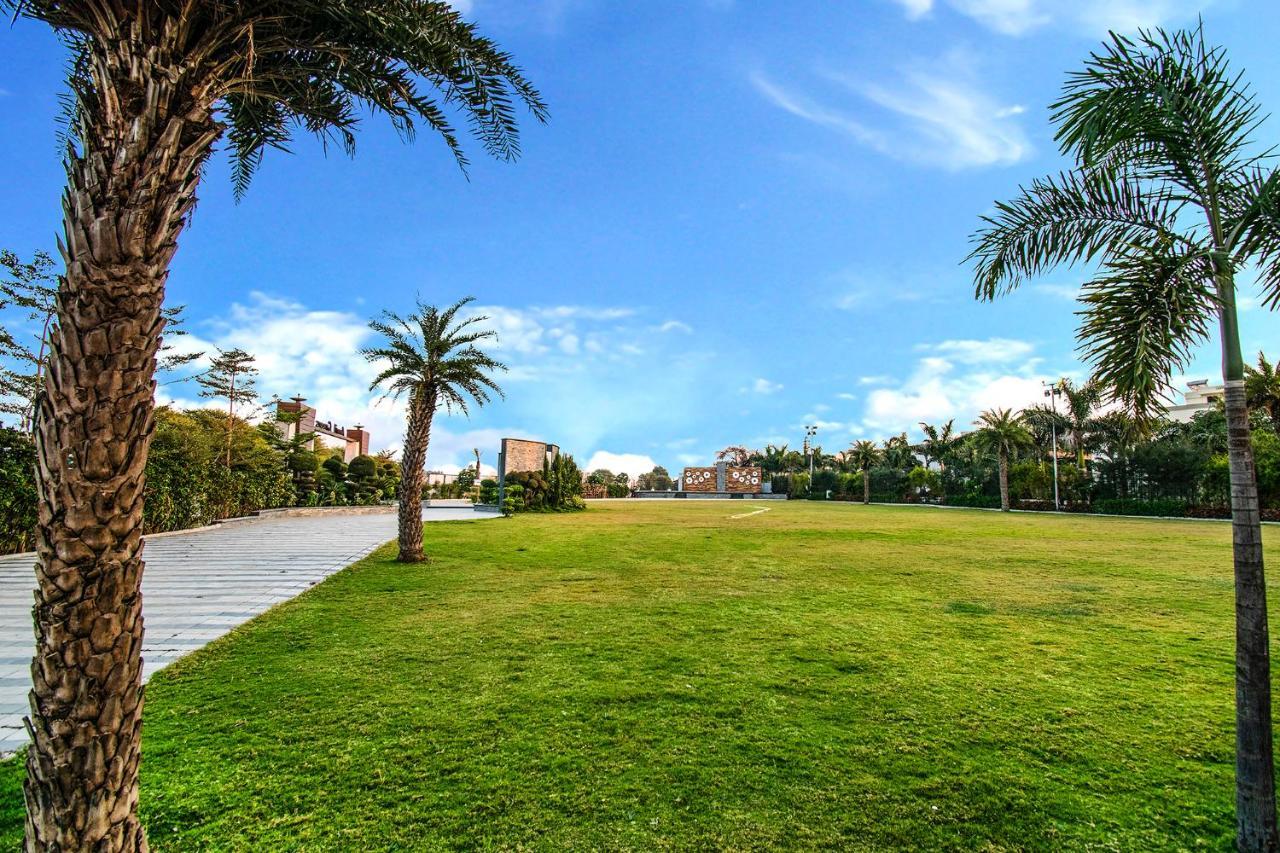 Fabhotel Amrit Greens Indore Airport Exteriör bild
